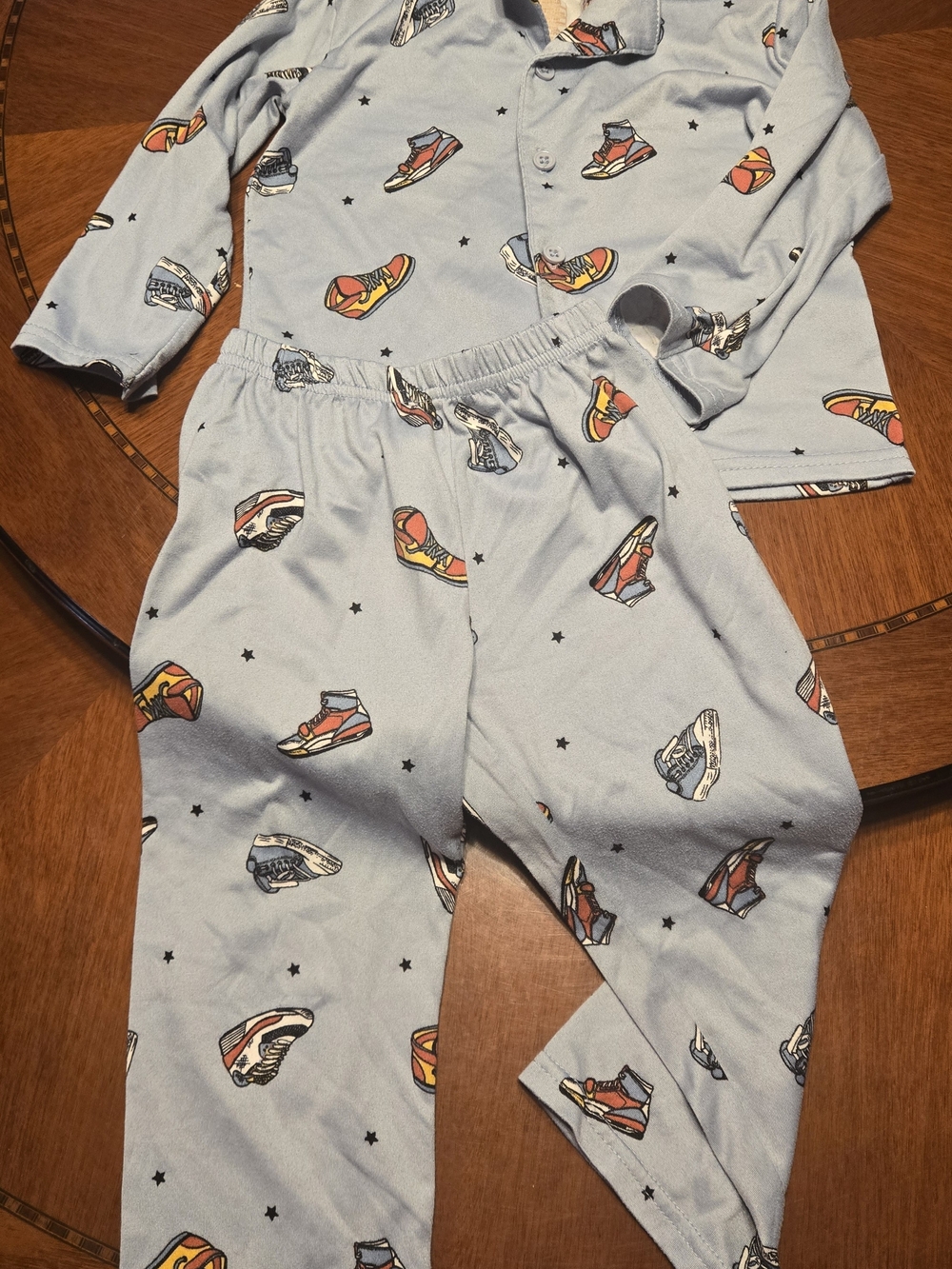 Rugged Bear Boys 2T 2-Piece Button-Front Flame Resistant Nike Sneaker Pajama Set